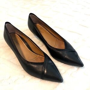 Vionic Sylvie Black Leather heeled dress shoe size 9